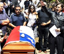 Funeral de Miguel Serrano