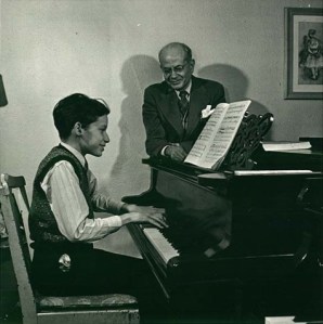Glenn_Gould_and_Alberto_Guerrero