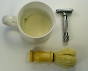 Safety_razor_shaving_kit